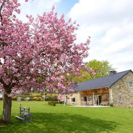 بيت للعطل Beautiful Stone Cottage With Panoramic Views Over The Hills Of The Ardens