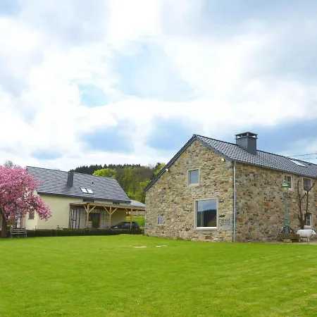 Beautiful Stone With Panoramic Views Over The Hills Of The Ardens Casa de Férias Waimes
