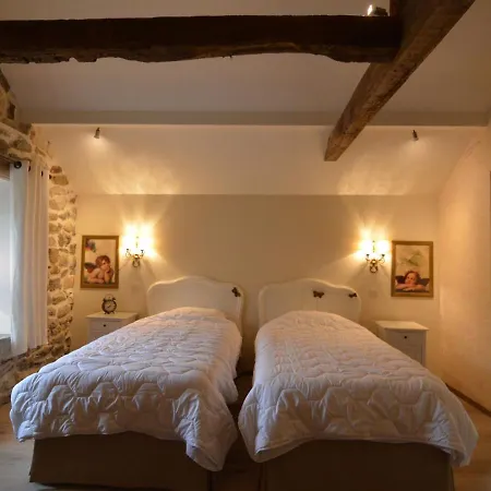 Beautiful Stone With Panoramic Views Over The Hills Of The Ardens Waimes