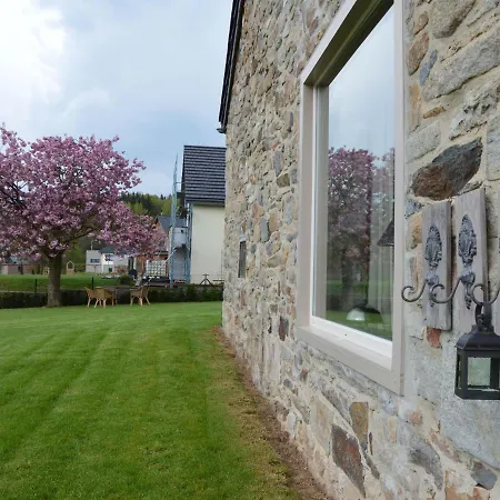 Casa de Férias Beautiful Stone With Panoramic Views Over The Hills Of The Ardens Waimes